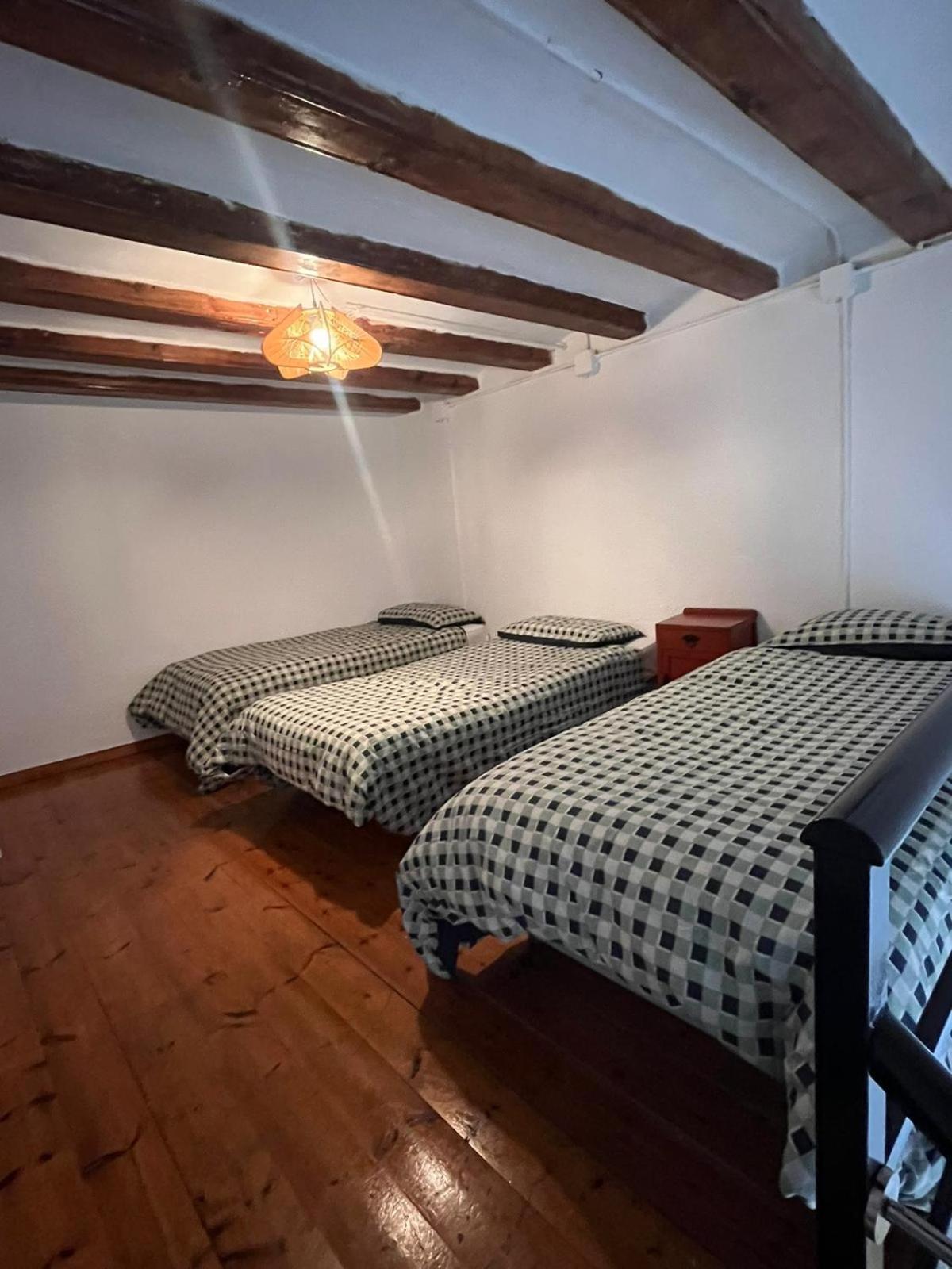 Habitacion Para Grupos Hasta 8 En Plena Rambla De Cataluna 바르셀로나 외부 사진