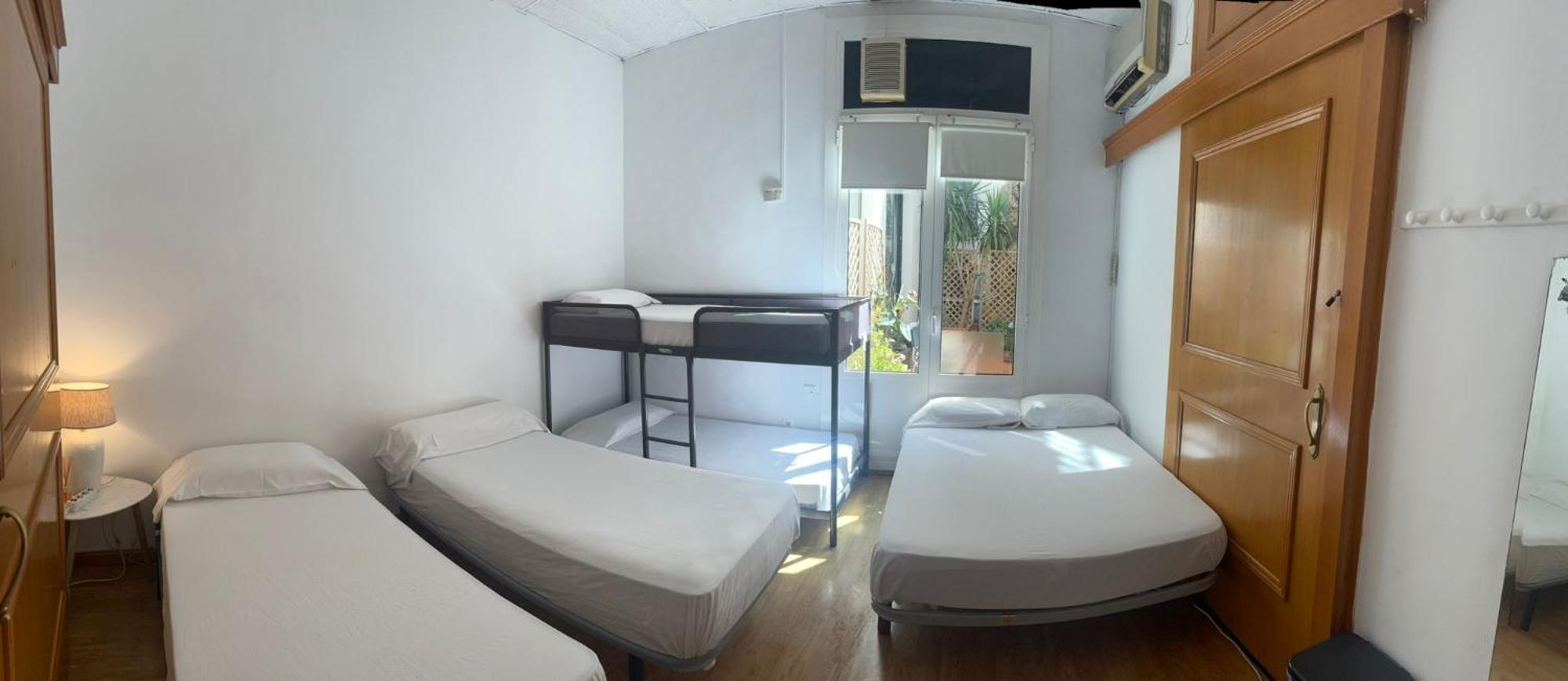 Habitacion Para Grupos Hasta 8 En Plena Rambla De Cataluna 바르셀로나 외부 사진